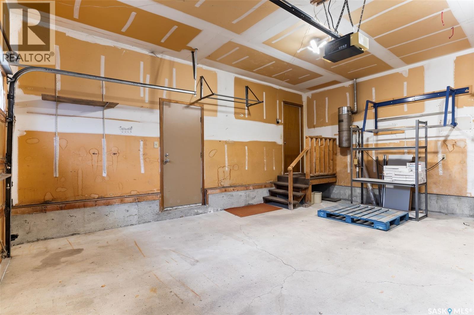 242 Hansen Drive, Regina, Saskatchewan  S4X 2Y6 - Photo 42 - SK022128