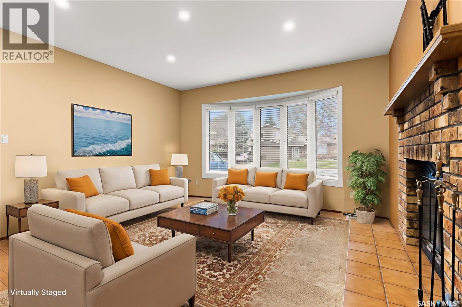 242 Hansen Drive, Regina, Saskatchewan  S4X 2Y6 - Photo 6 - SK022128