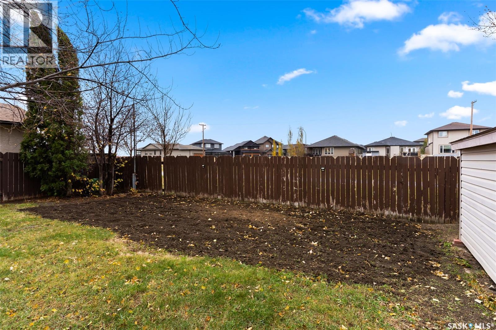 242 Hansen Drive, Regina, Saskatchewan  S4X 2Y6 - Photo 45 - SK022128