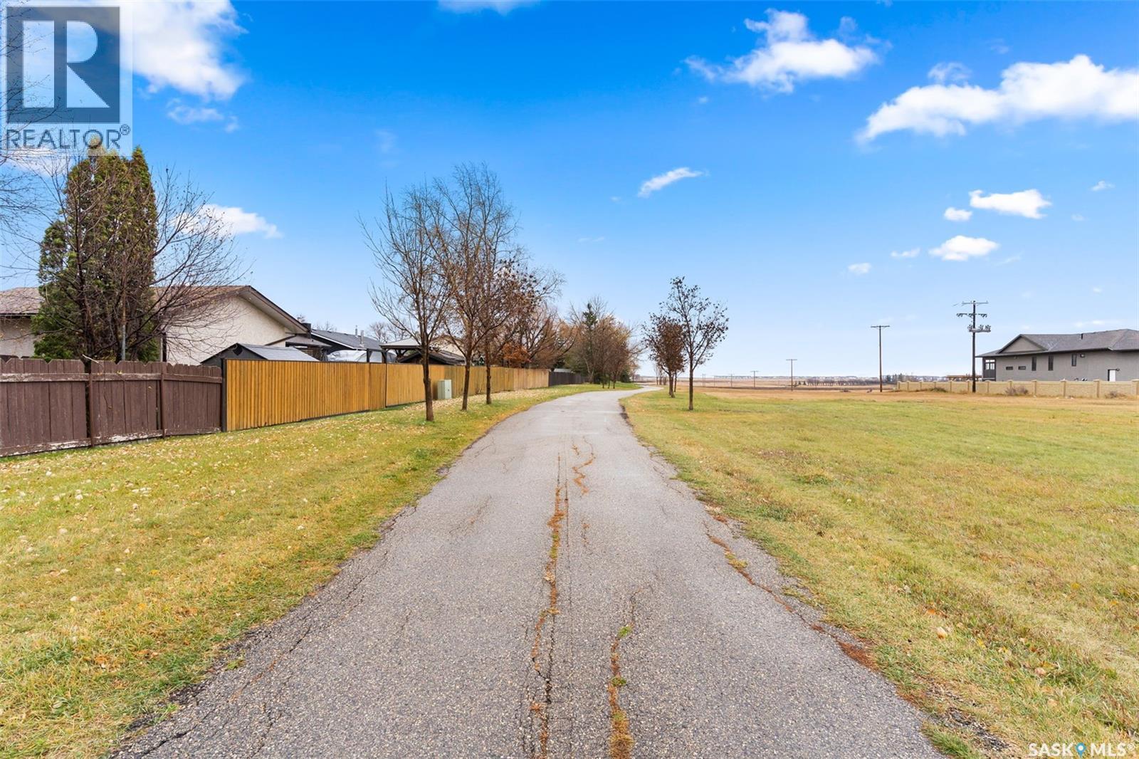 242 Hansen Drive, Regina, Saskatchewan  S4X 2Y6 - Photo 48 - SK022128