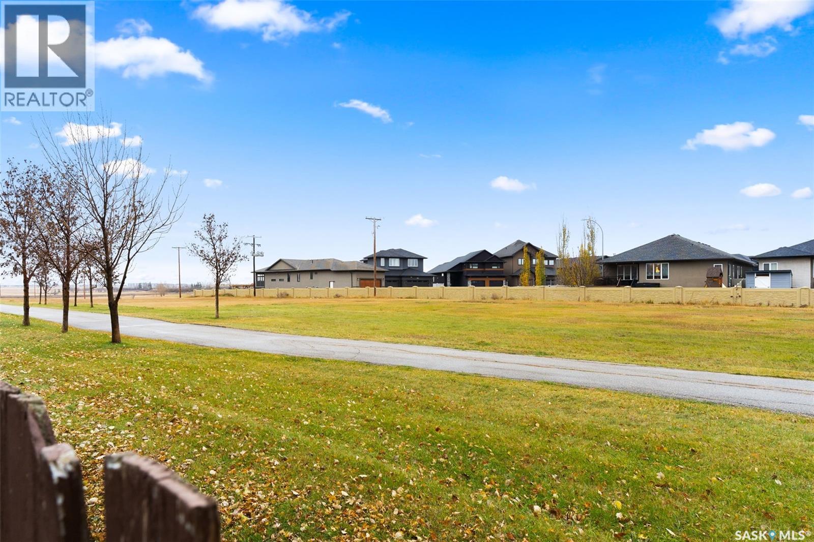 242 Hansen Drive, Regina, Saskatchewan  S4X 2Y6 - Photo 47 - SK022128