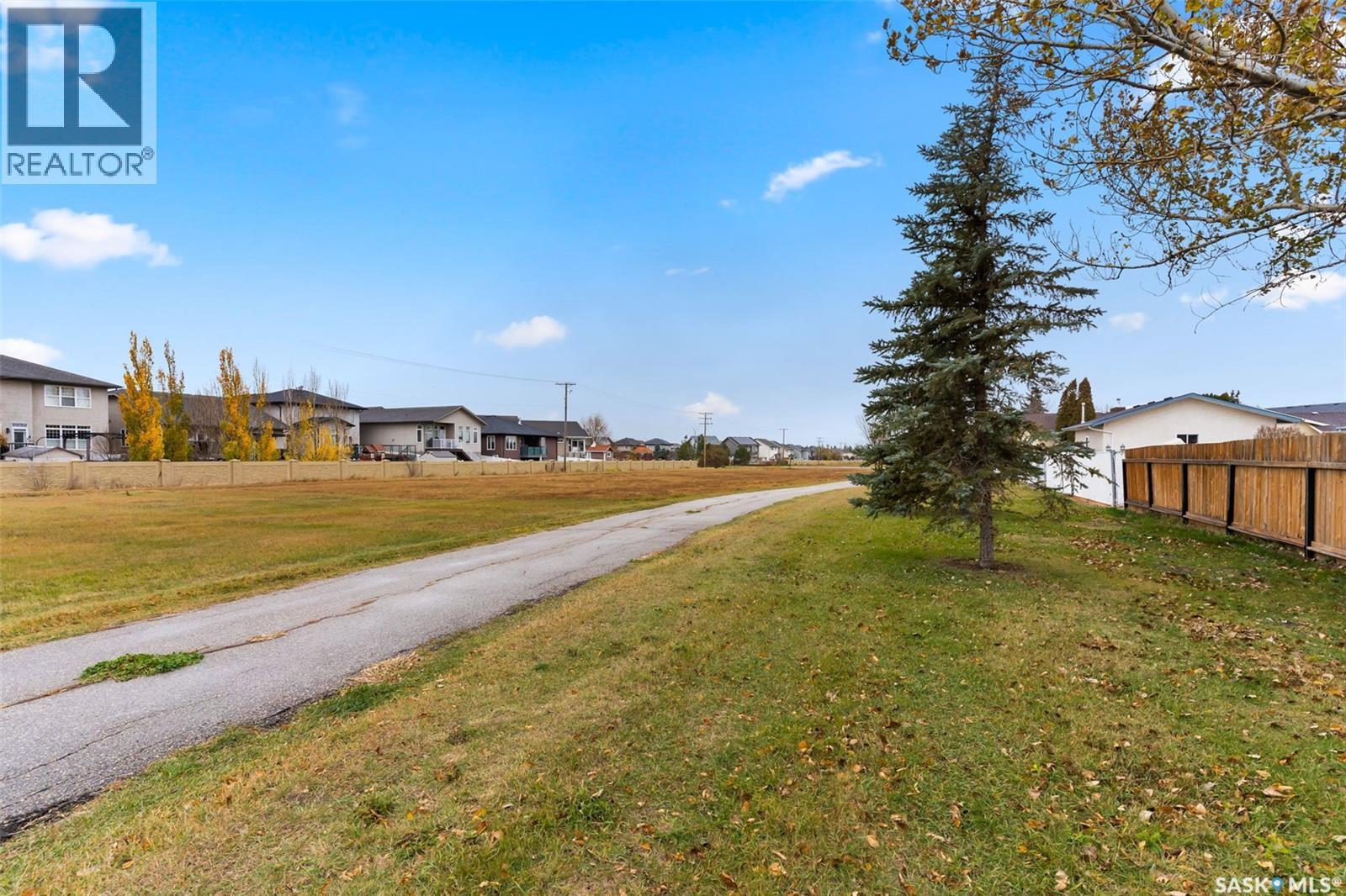 242 Hansen Drive, Regina, Saskatchewan  S4X 2Y6 - Photo 49 - SK022128