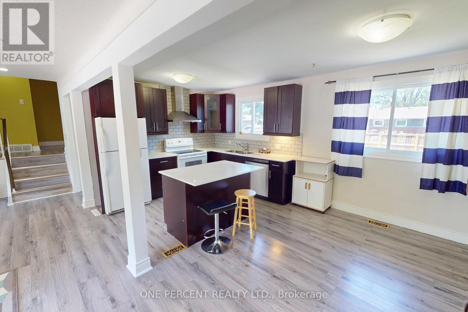 43 Loyalist Drive, Welland, Ontario  L3C 2X9 - Photo 3 - X12500000