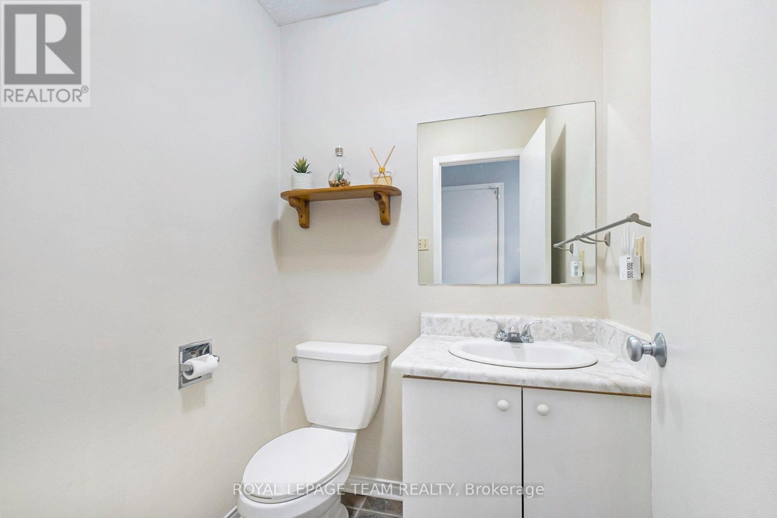 9 Glacier Street, Ottawa, Ontario  K2G 6E5 - Photo 11 - X12500034