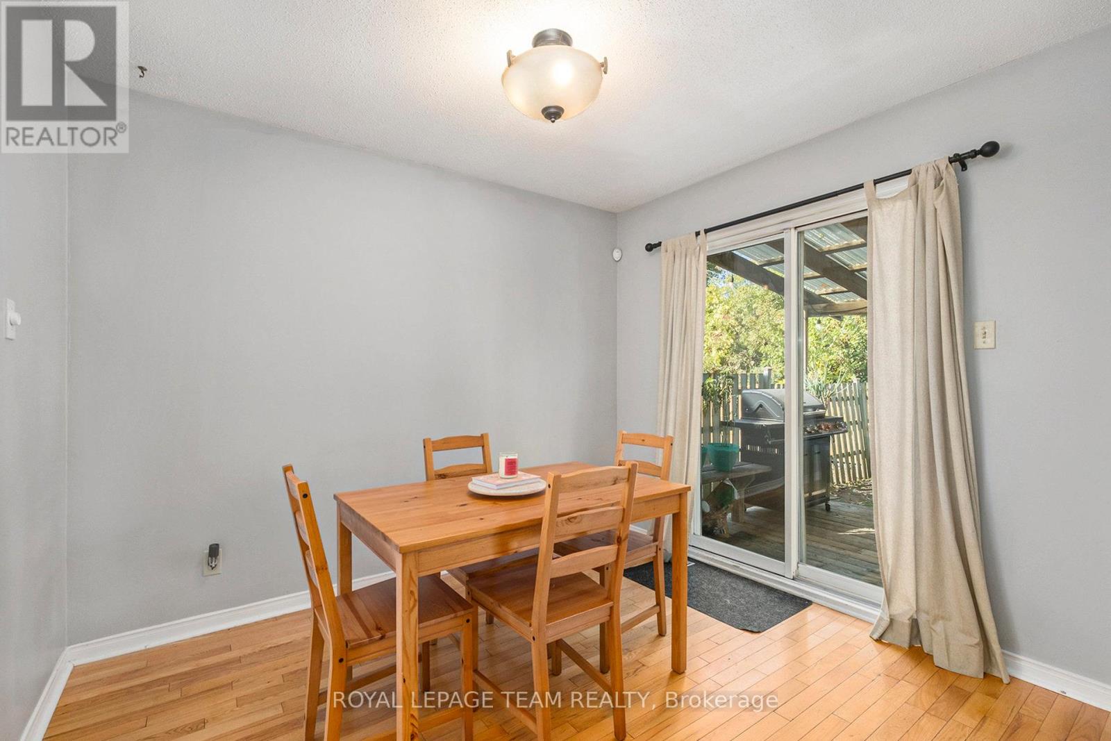 9 Glacier Street, Ottawa, Ontario  K2G 6E5 - Photo 7 - X12500034