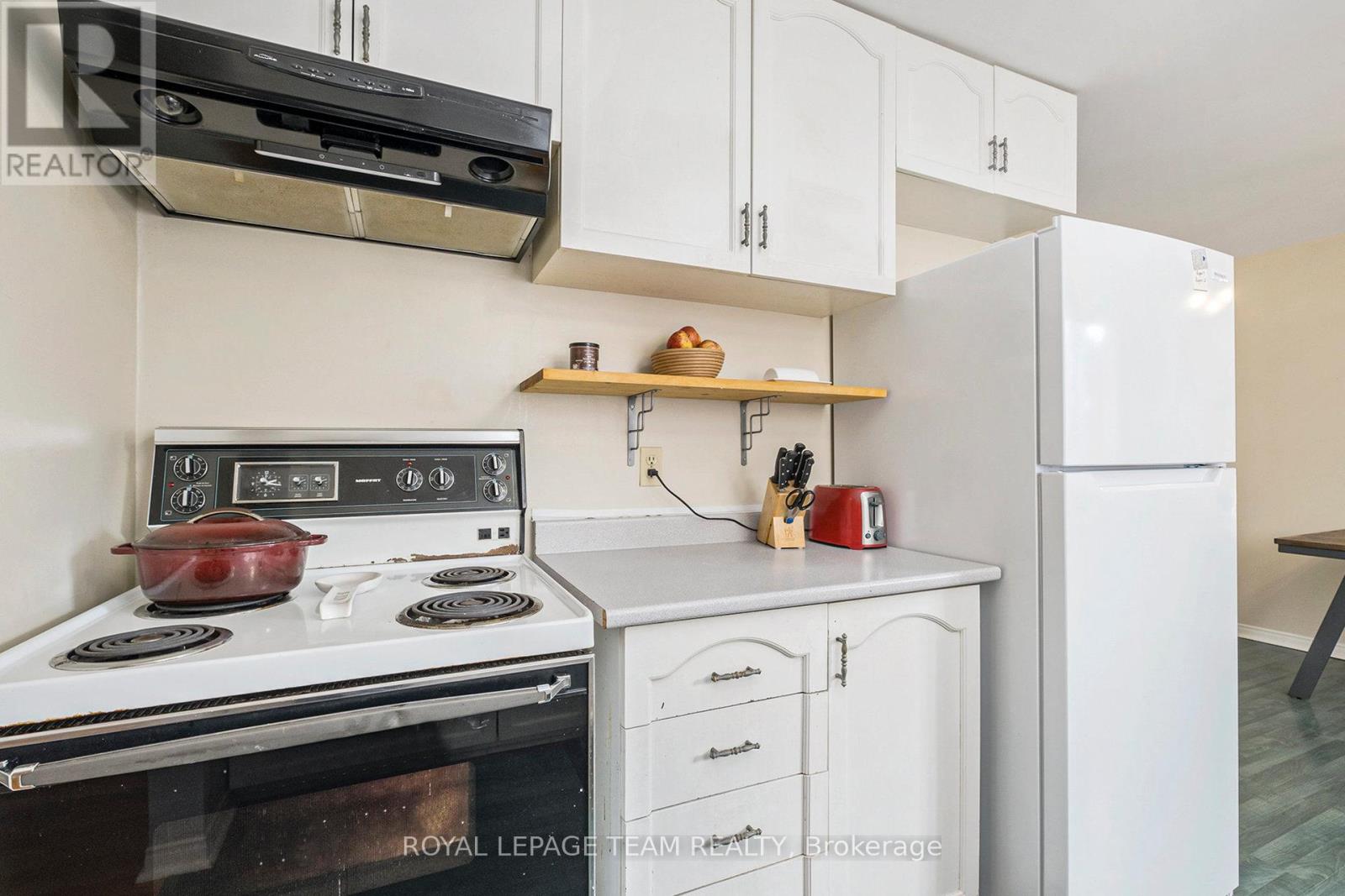 9 Glacier Street, Ottawa, Ontario  K2G 6E5 - Photo 9 - X12500034