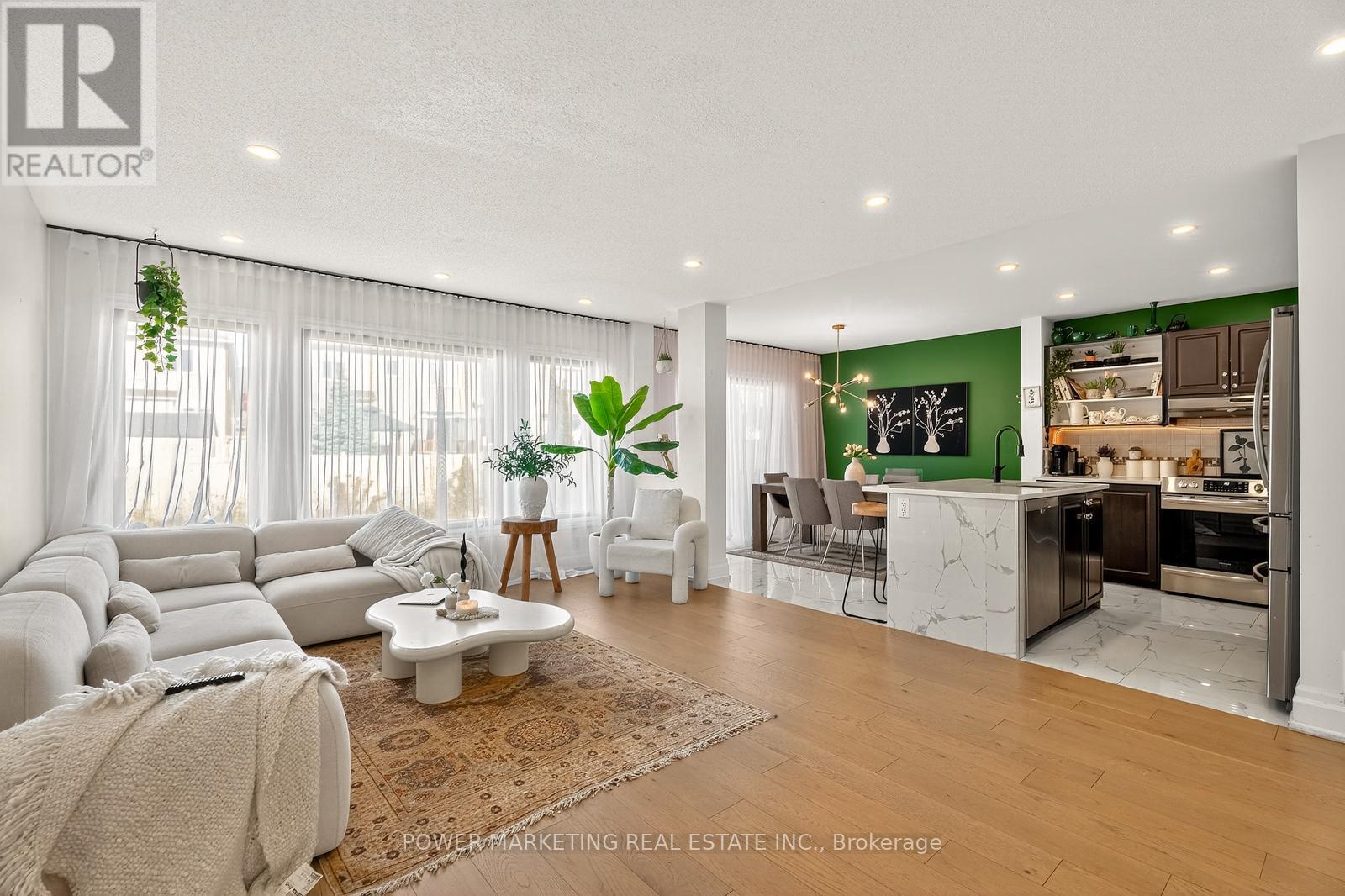 657 - 657 Clearbrook Drive N, Ottawa, Ontario  K2J 5S1 - Photo 11 - X12500054