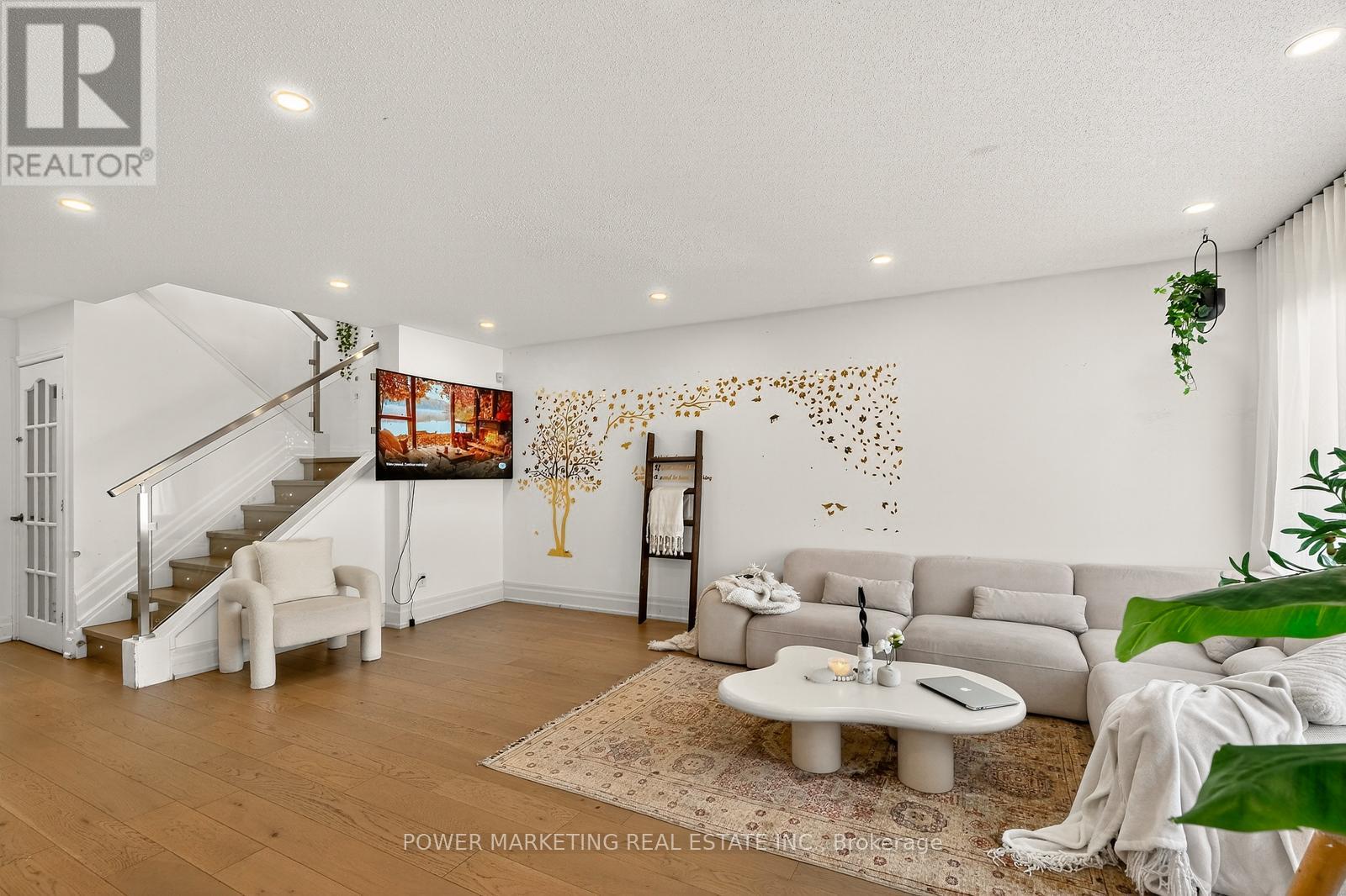 657 - 657 Clearbrook Drive N, Ottawa, Ontario  K2J 5S1 - Photo 12 - X12500054