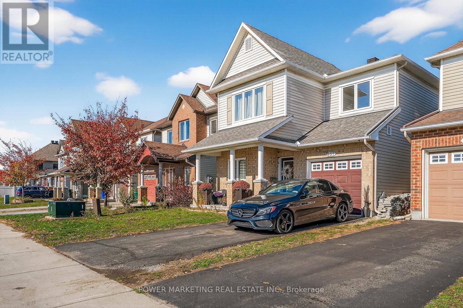 657 - 657 Clearbrook Drive N, Ottawa, Ontario  K2J 5S1 - Photo 2 - X12500054