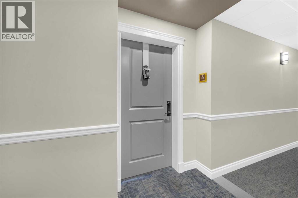 203, 20 Mahogany Mews Se, Calgary, Alberta  T3M 2W8 - Photo 9 - A2254053