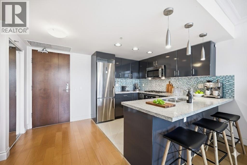 708 133 E Esplanade, North Vancouver, British Columbia  V7L 1A1 - Photo 4 - R3059900