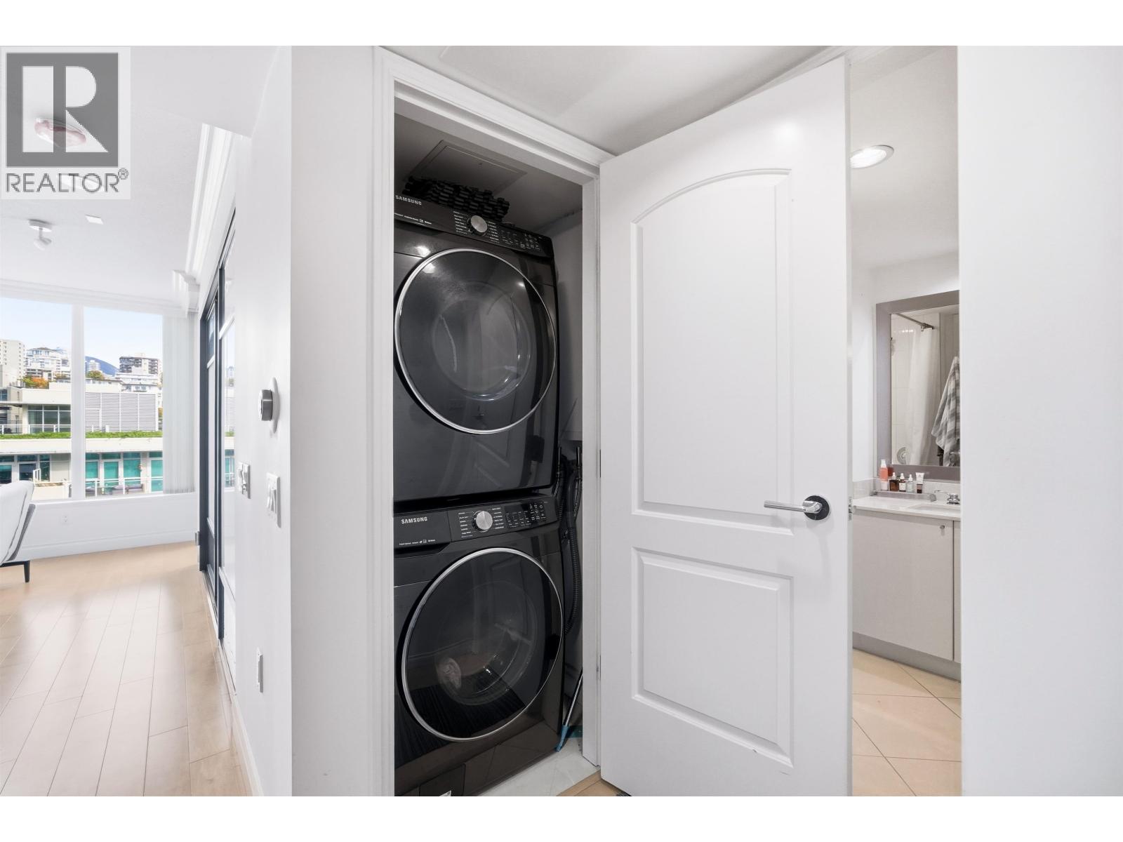 708 133 E Esplanade, North Vancouver, British Columbia  V7L 1A1 - Photo 11 - R3059900