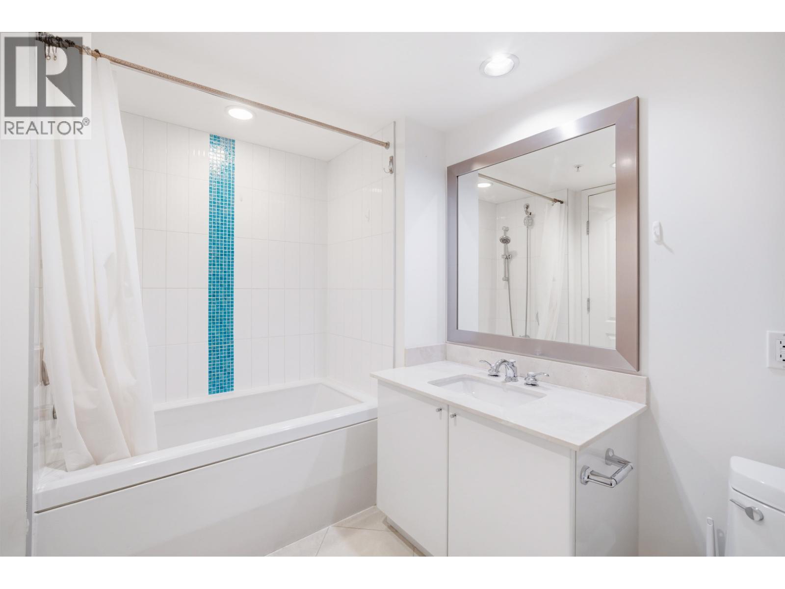 708 133 E Esplanade, North Vancouver, British Columbia  V7L 1A1 - Photo 12 - R3059900