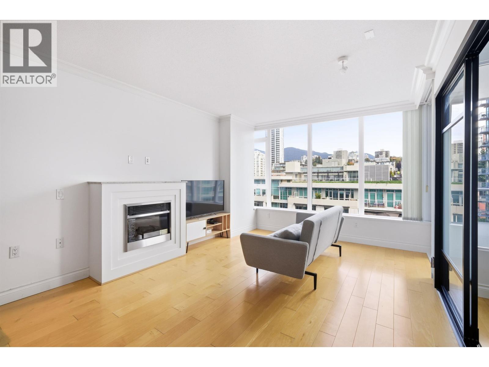 708 133 E Esplanade, North Vancouver, British Columbia  V7L 1A1 - Photo 5 - R3059900