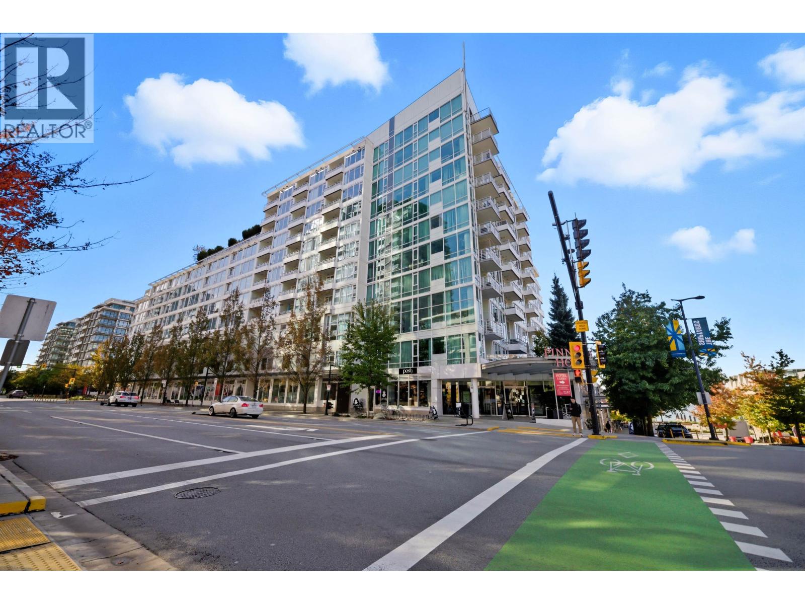 708 133 E ESPLANADE, North Vancouver, British Columbia