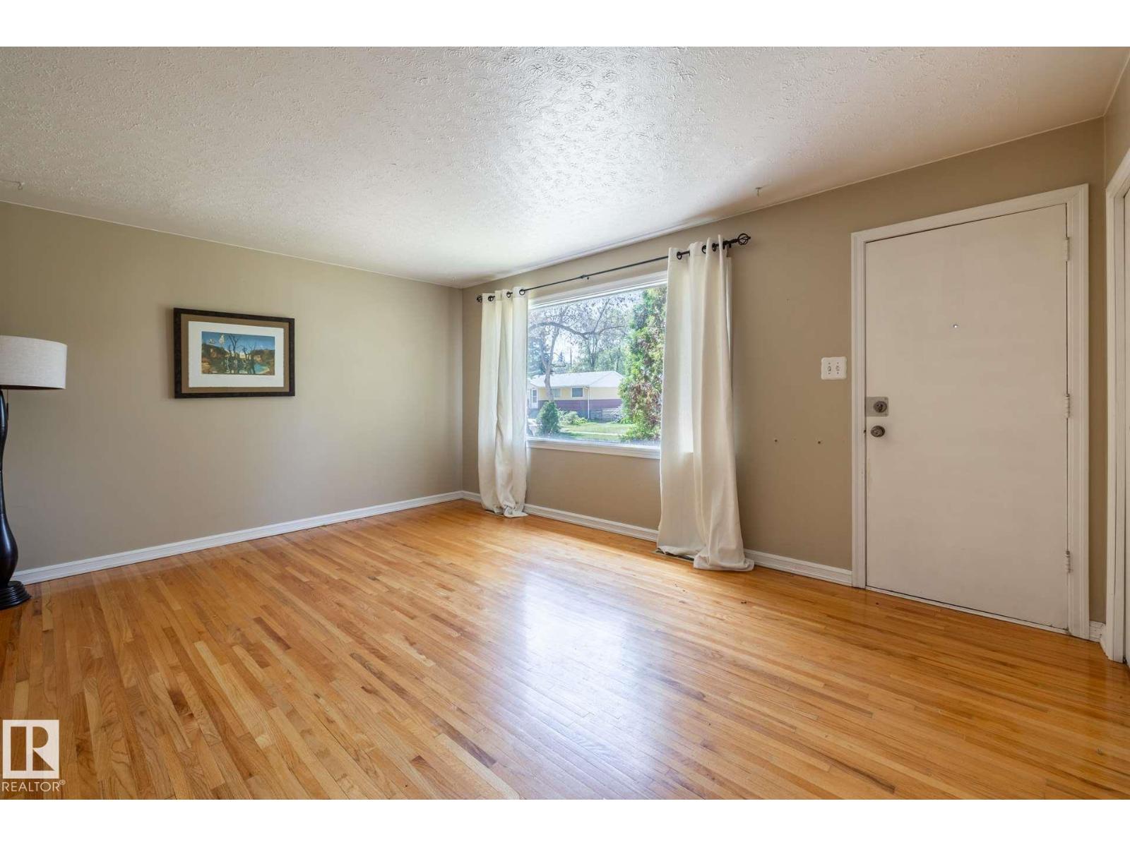 12121 39 St Nw, Edmonton, Alberta  T5W 2J9 - Photo 11 - E4464412