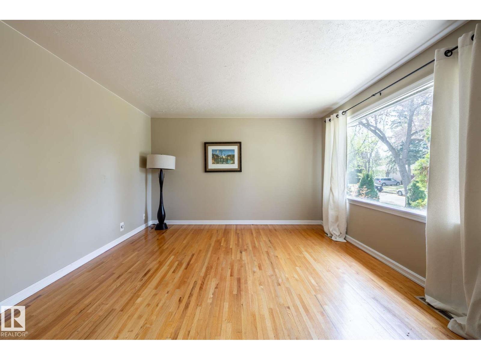 12121 39 St Nw, Edmonton, Alberta  T5W 2J9 - Photo 12 - E4464412