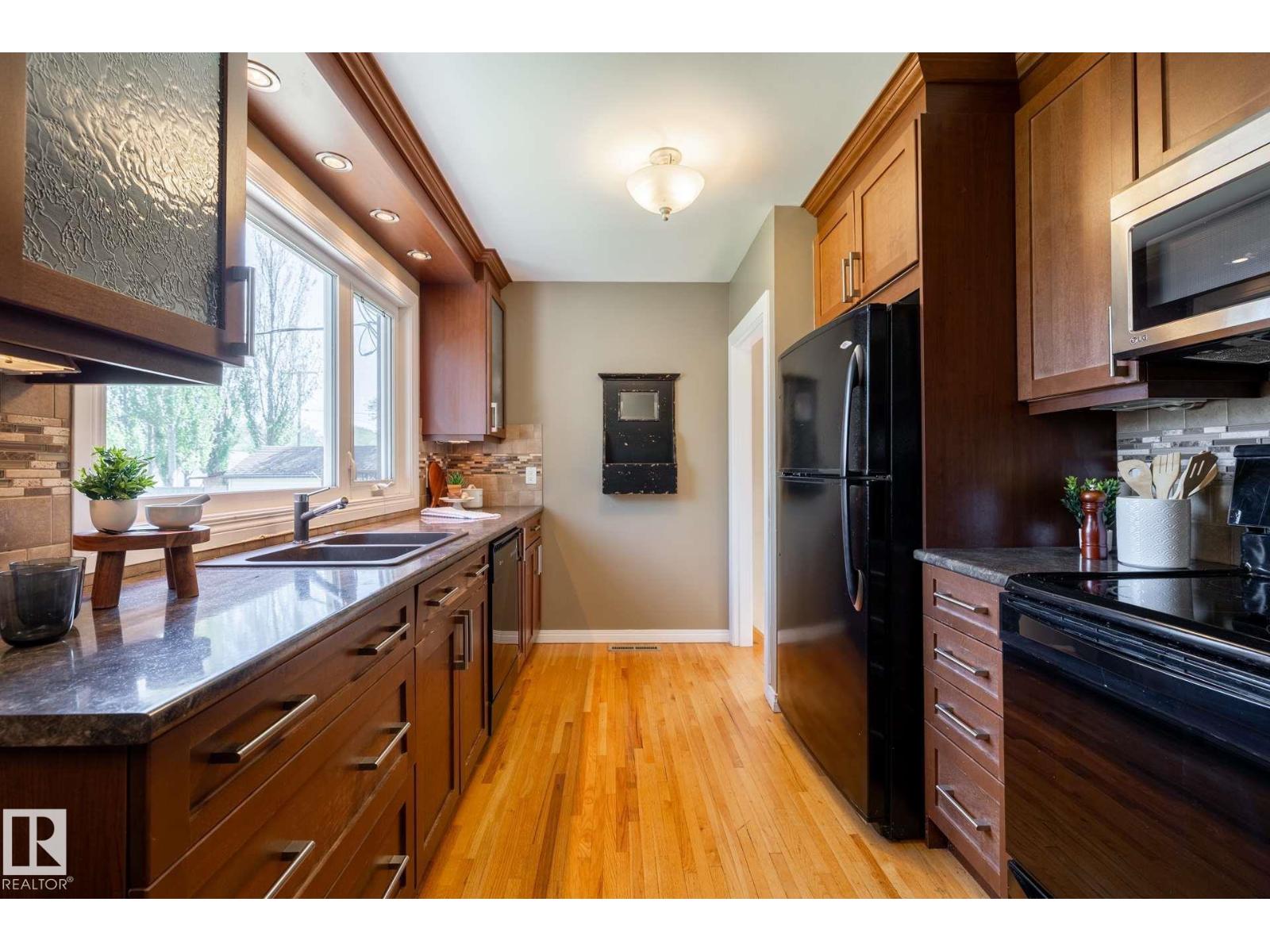 12121 39 St Nw, Edmonton, Alberta  T5W 2J9 - Photo 3 - E4464412