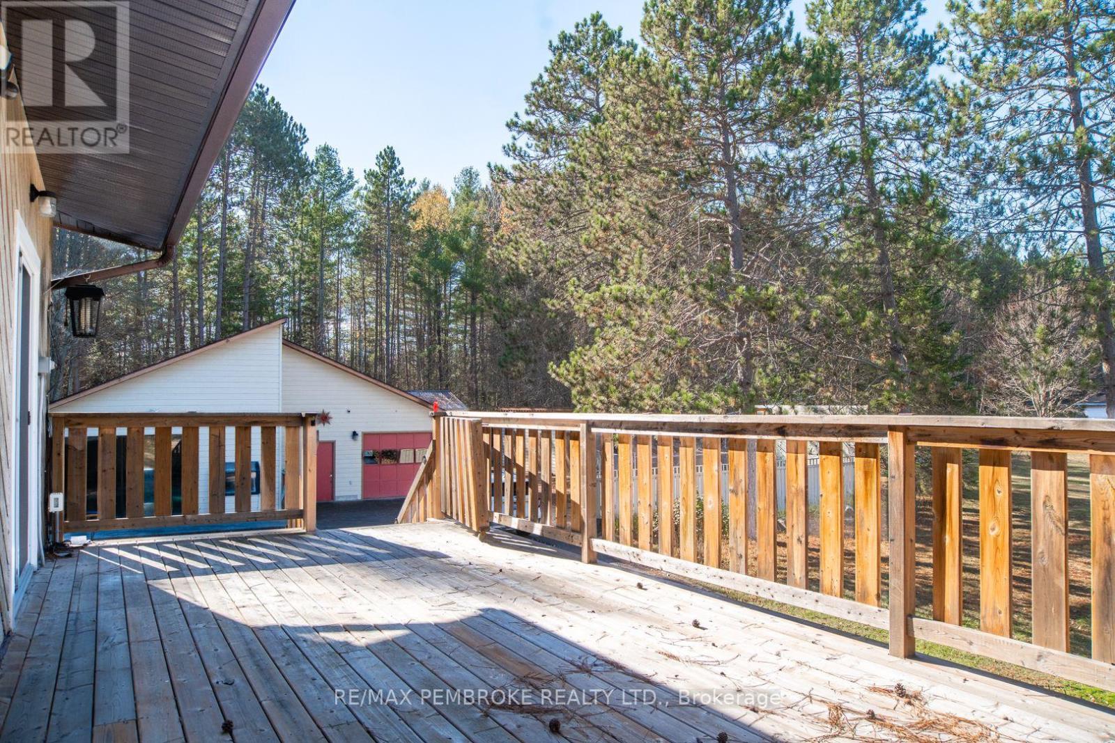 177 Sylvan Drive, Petawawa, Ontario  K8A 6W7 - Photo 46 - X12475830