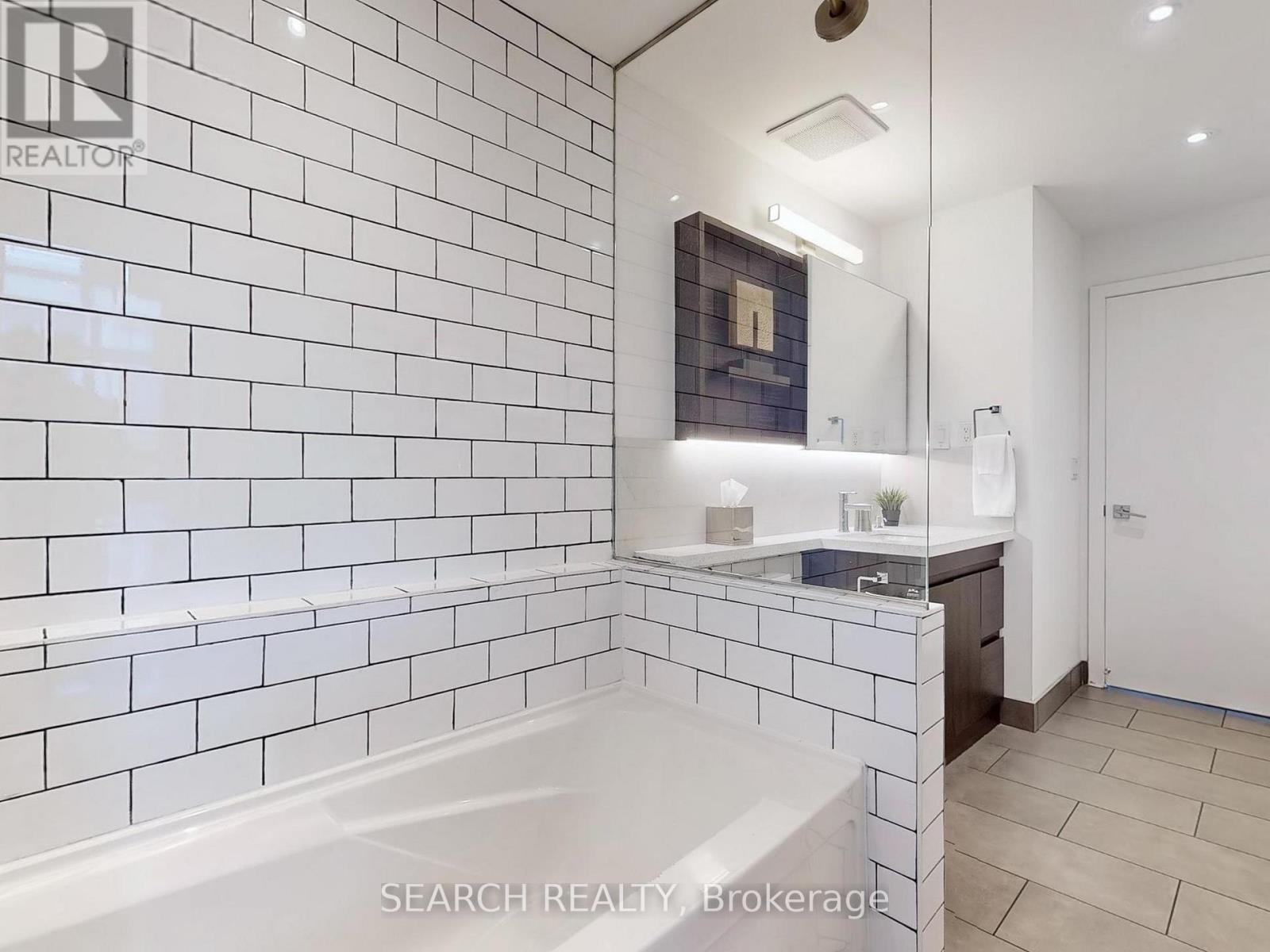 1028 - 637 Lake Shore Boulevard W, Toronto, Ontario  M5V 3J6 - Photo 22 - C12500050