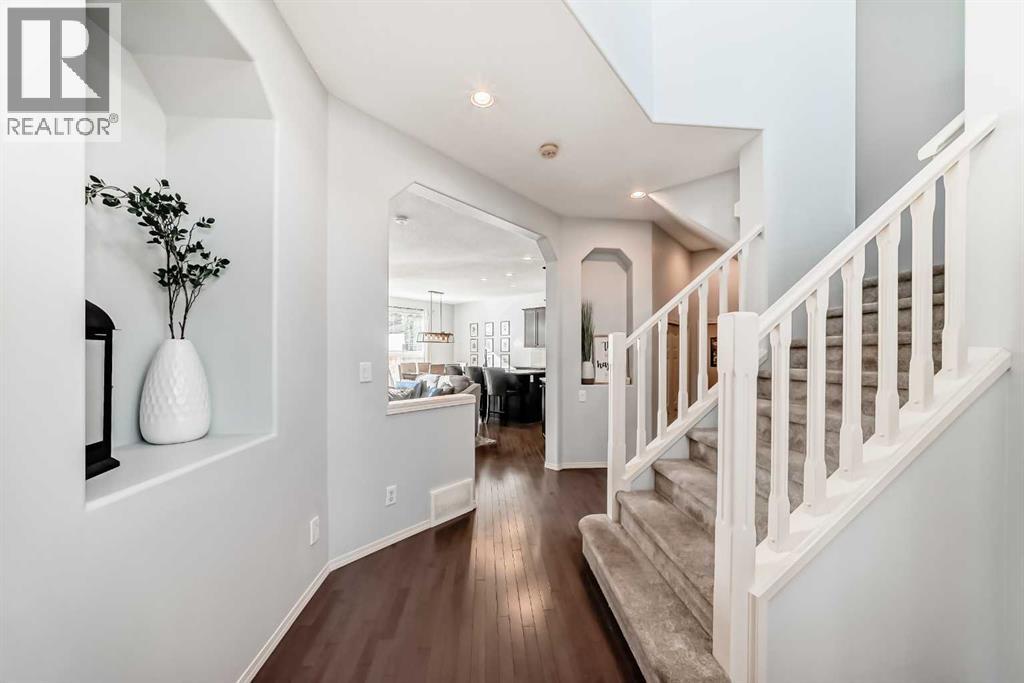 168 Royal Oak Terrace Nw, Calgary, Alberta  T3G 6A6 - Photo 3 - A2262301