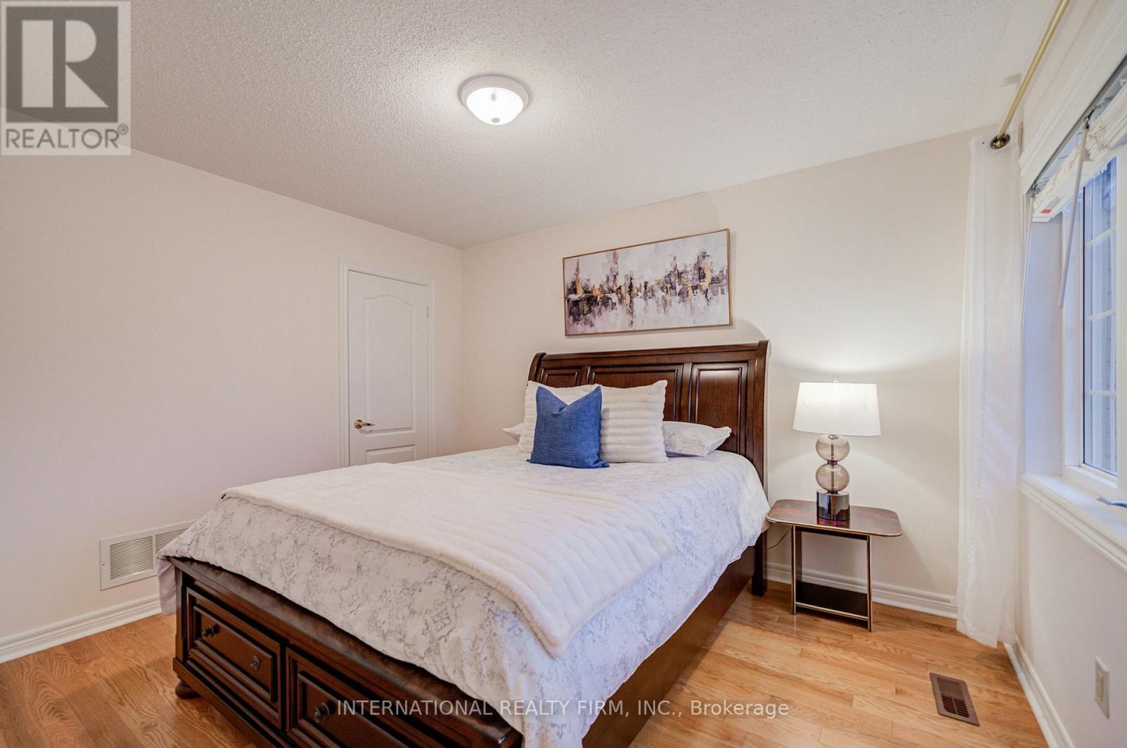 77 Saint James Avenue, Vaughan, Ontario  L4H 3E8 - Photo 19 - N12500060