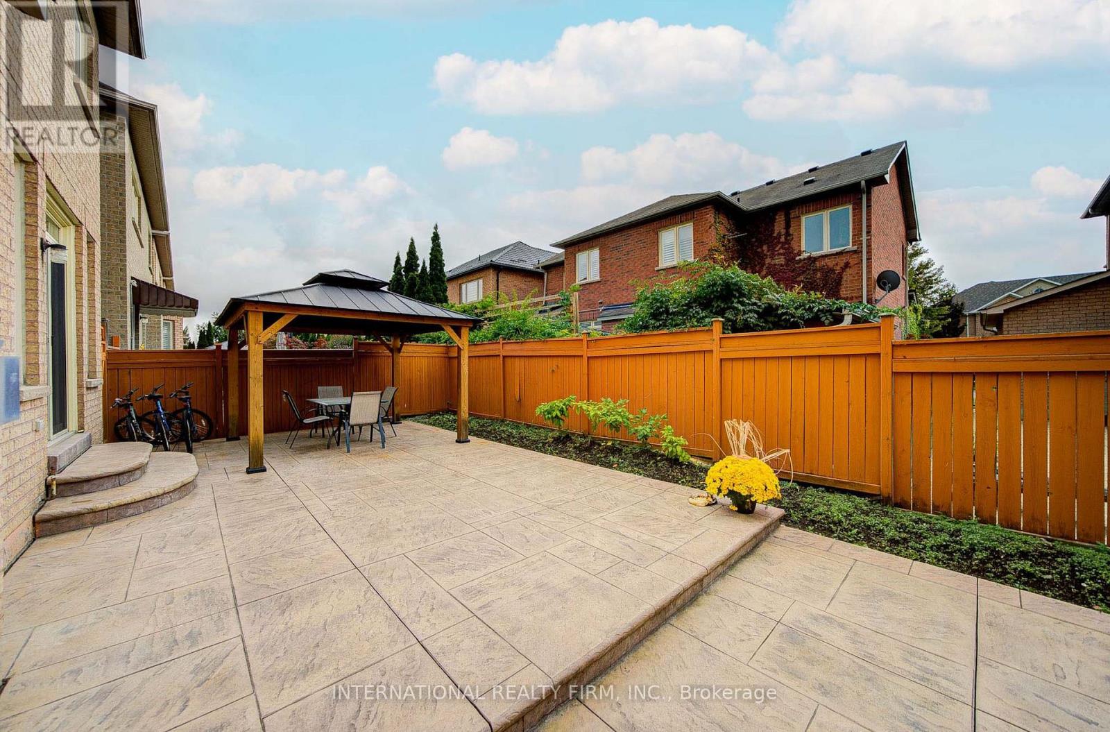 77 Saint James Avenue, Vaughan, Ontario  L4H 3E8 - Photo 36 - N12500060