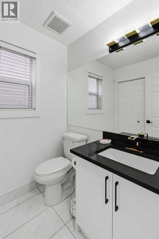 53 Martha's Place Ne, Calgary, Alberta  T3J 4P4 - Photo 8 - A2266817