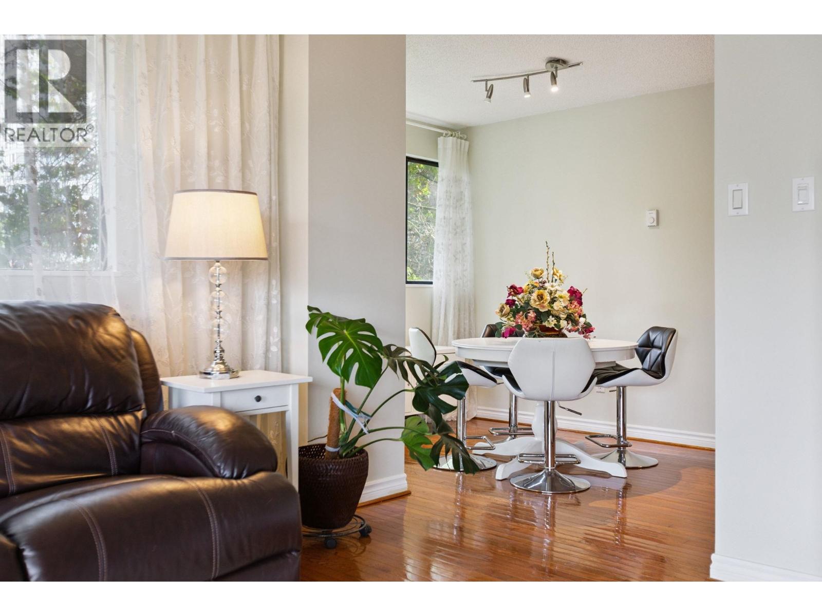 402 1026 Queens Avenue, New Westminster, British Columbia  V3M 6B2 - Photo 1 - R3061891