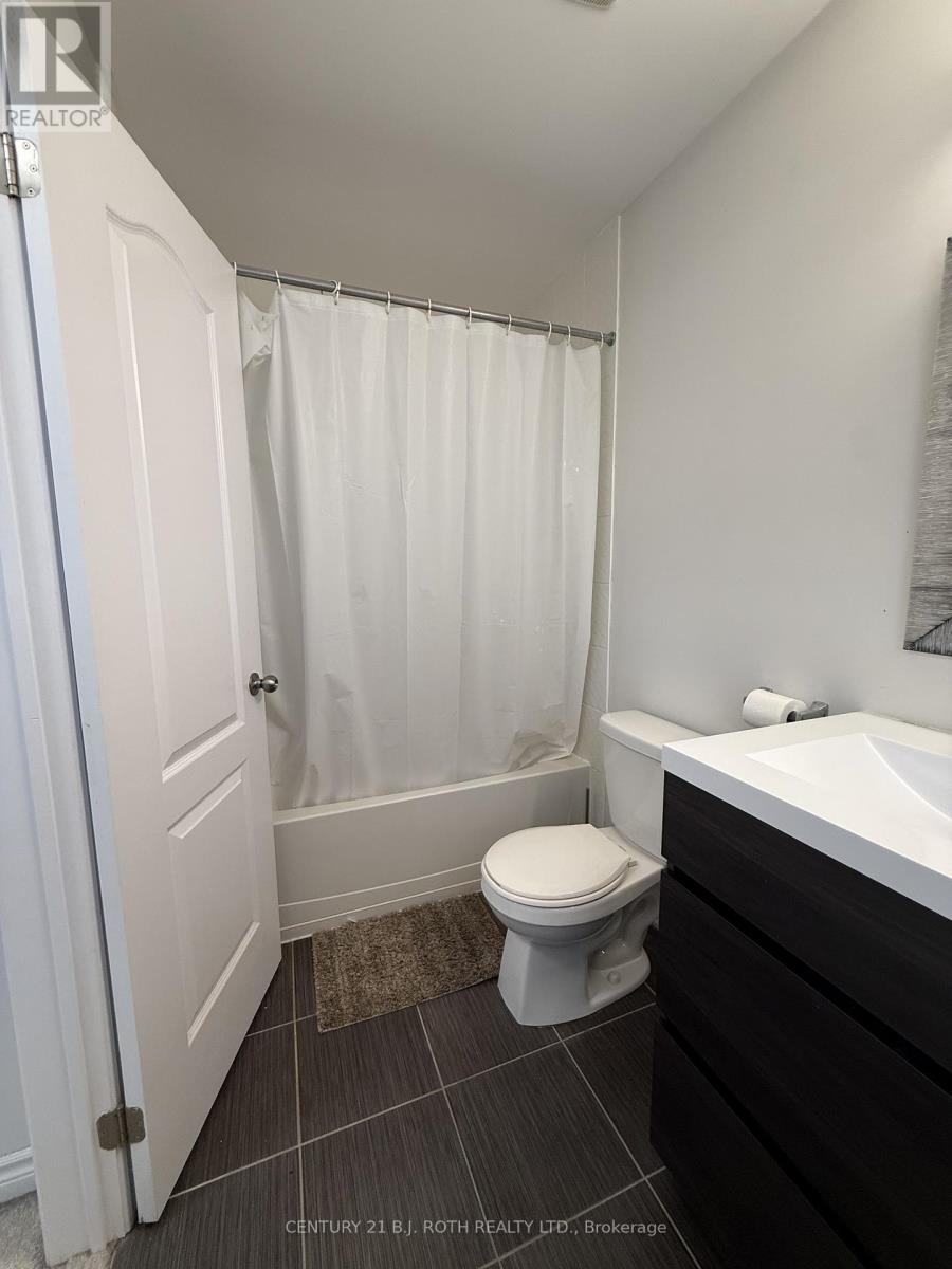 67 Megan Crescent, Barrie, Ontario  L4N 6E4 - Photo 19 - S12472849