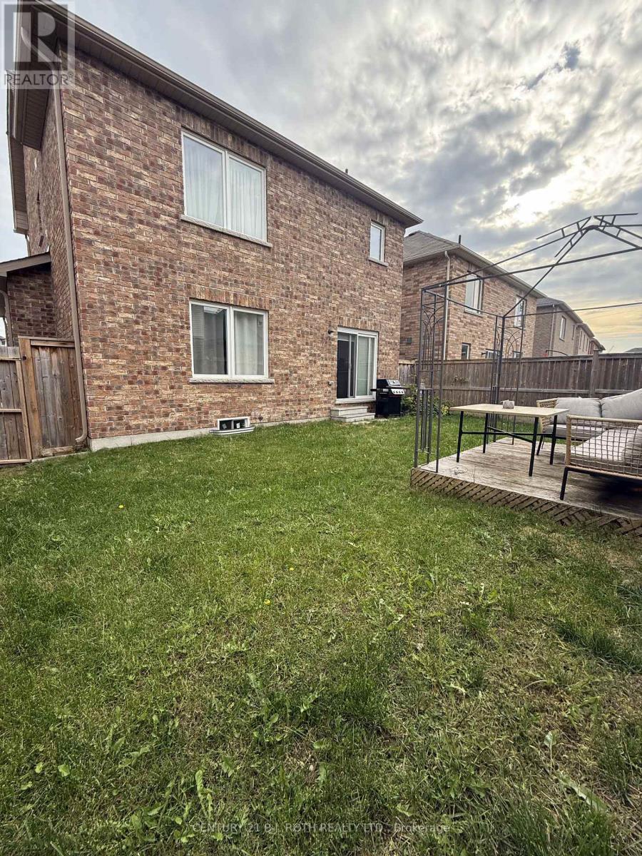 67 Megan Crescent, Barrie, Ontario  L4N 6E4 - Photo 24 - S12472849