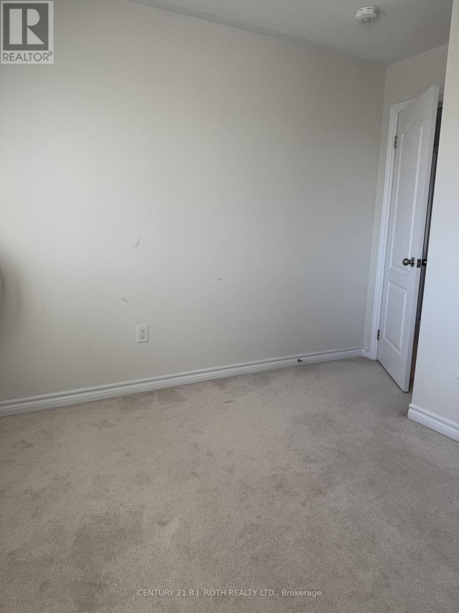 67 Megan Crescent, Barrie, Ontario  L4N 6E4 - Photo 23 - S12472849