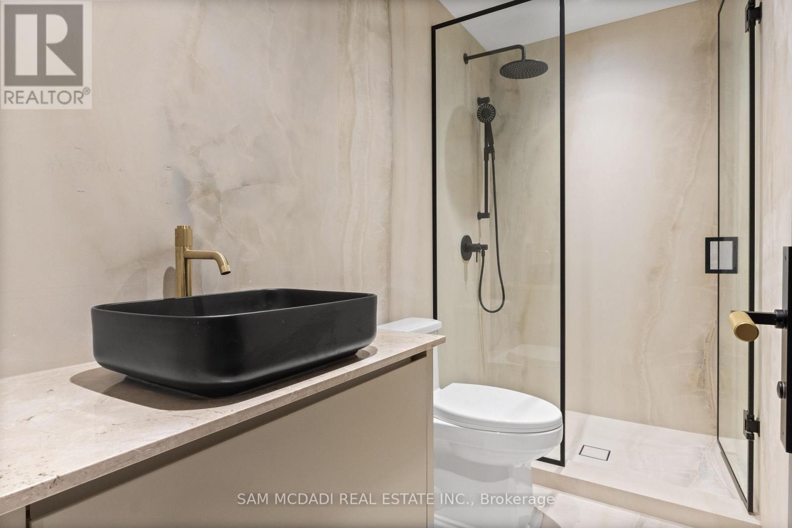 1090 Ella Avenue, Mississauga (Lakeview), Ontario  L5E 1H5 - Photo 36 - W12500062