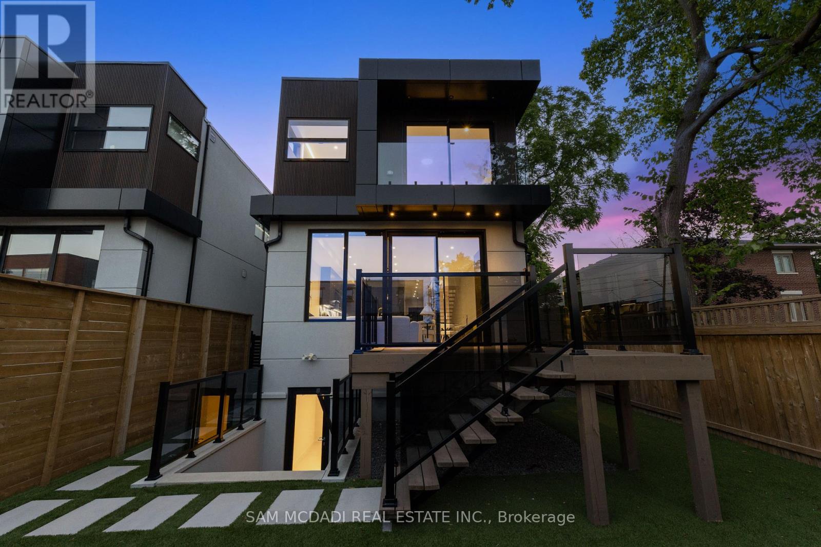 1090 Ella Avenue, Mississauga (Lakeview), Ontario  L5E 1H5 - Photo 43 - W12500062