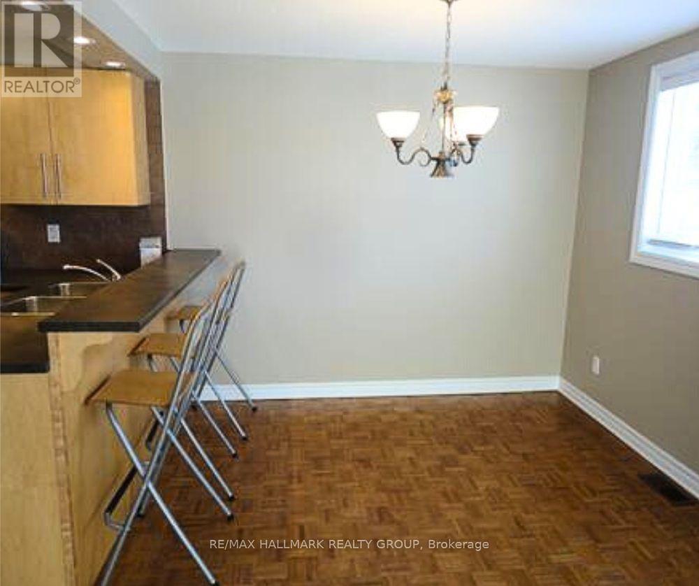 235 Ridgepark Private, Ottawa, Ontario  K2G 1H1 - Photo 7 - X12500098