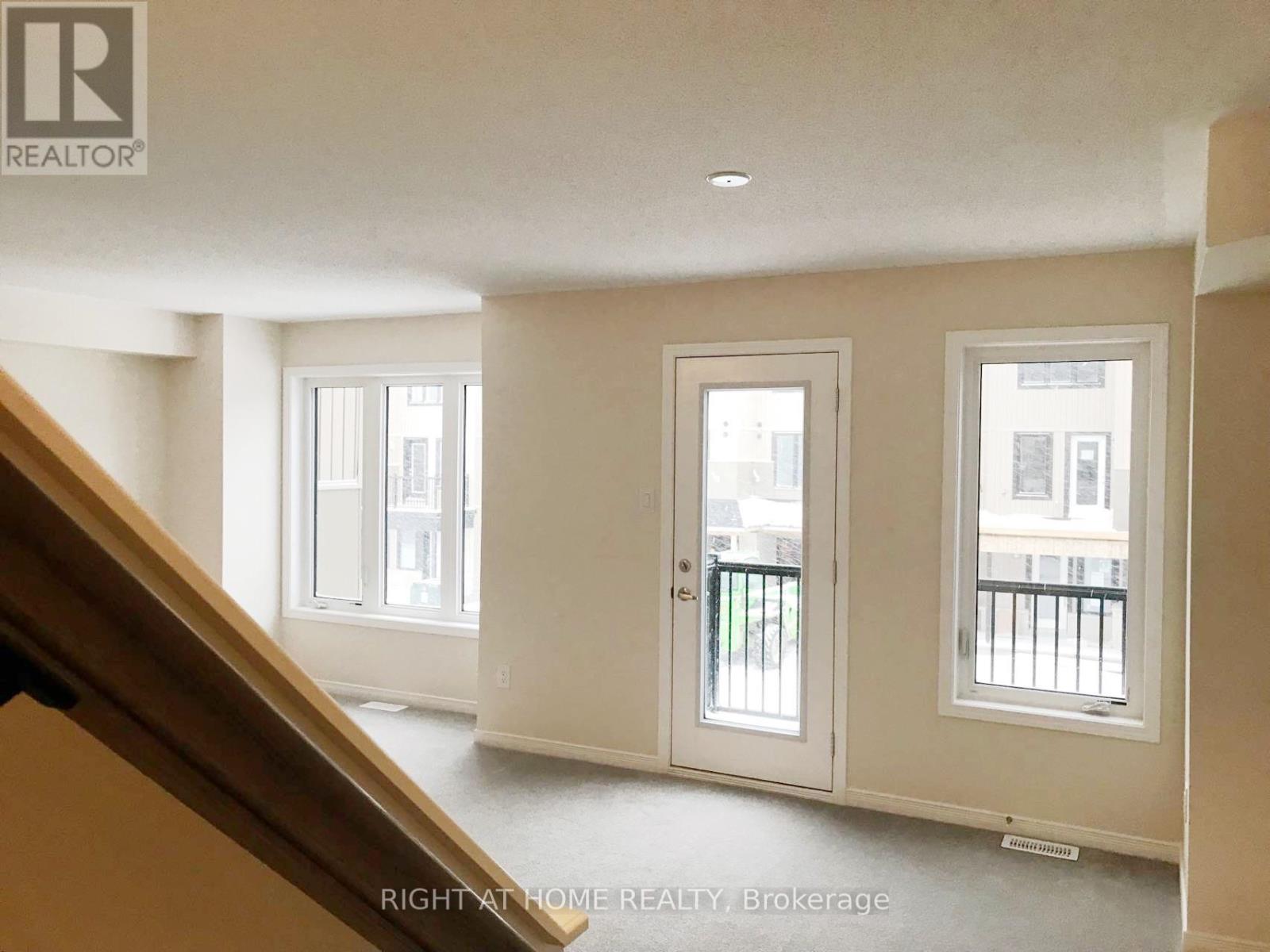 Unknown Address, ,    - Photo 8 - X12500108