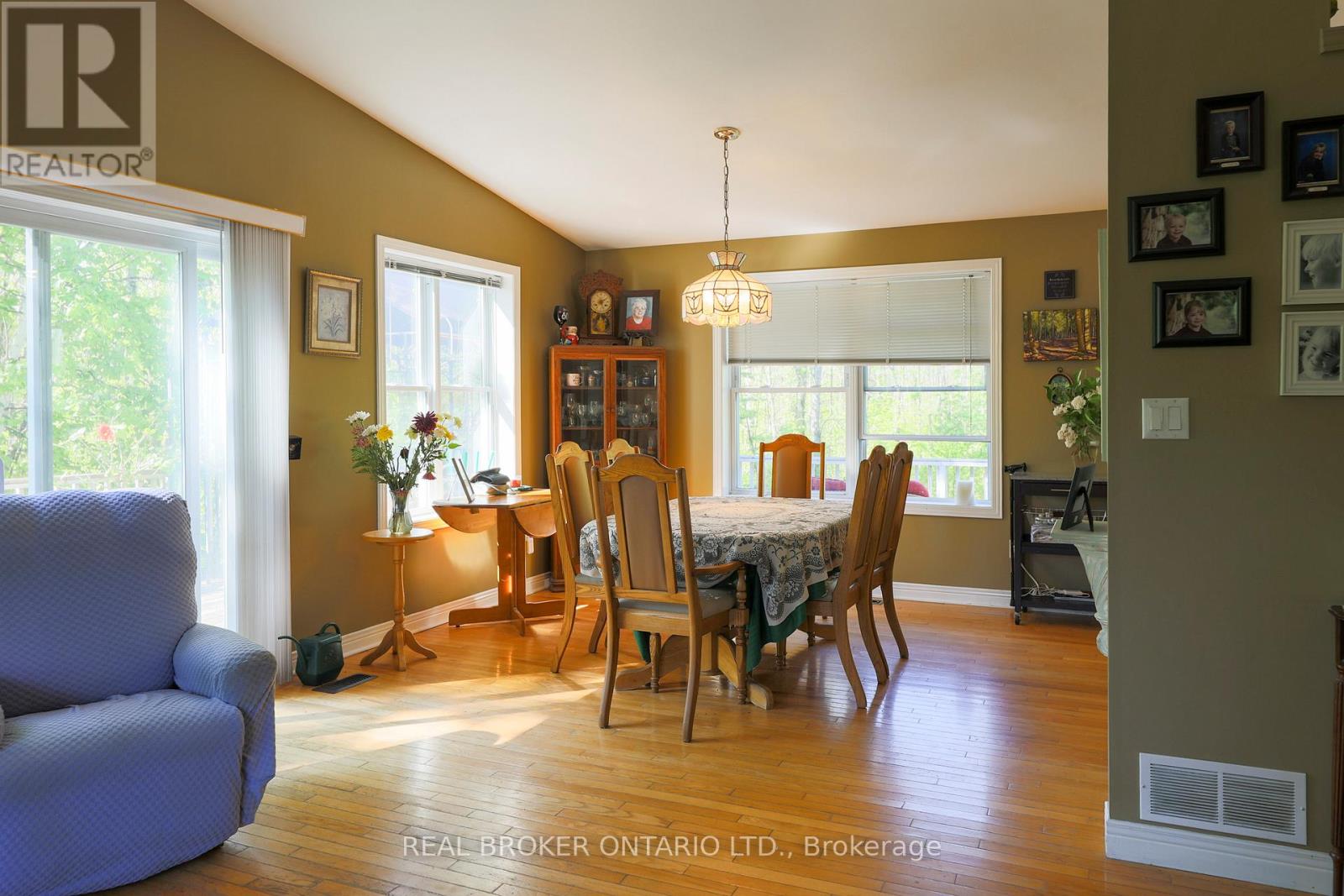 988 County 44 Road, North Grenville, Ontario  K0G 1T0 - Photo 5 - X12500112