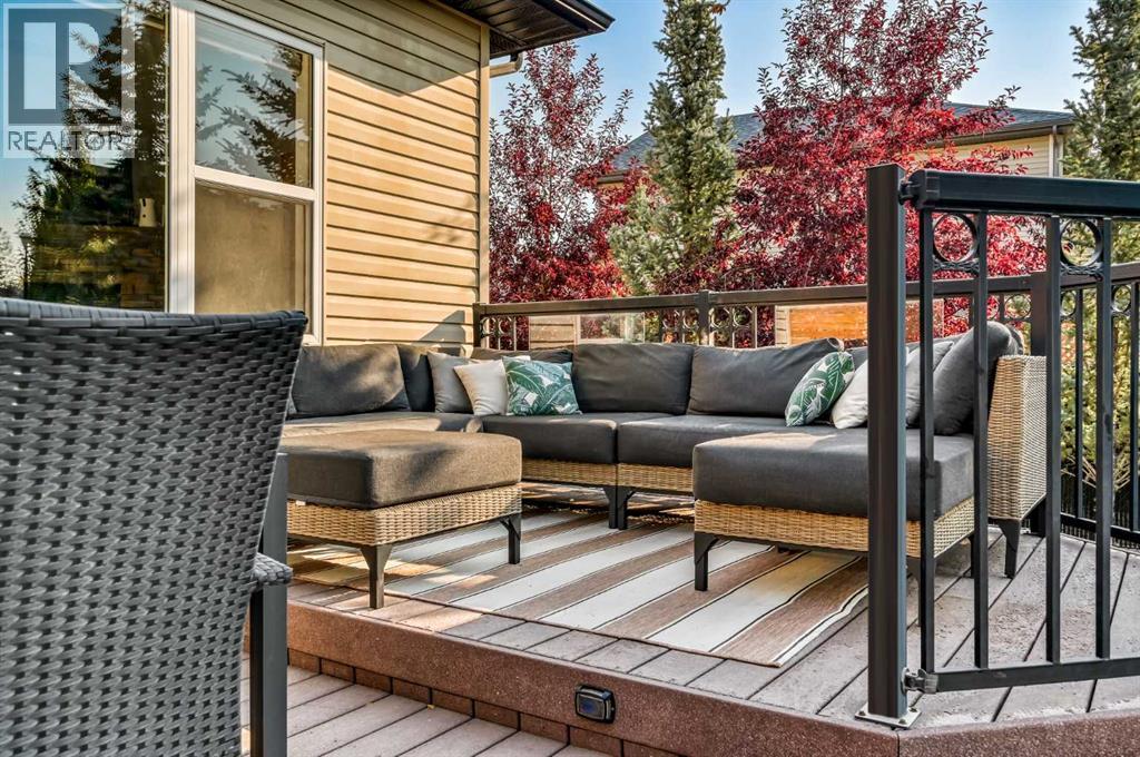 1 Cougarstone Villas Sw, Calgary, Alberta  T3H 4Z4 - Photo 34 - A2261244