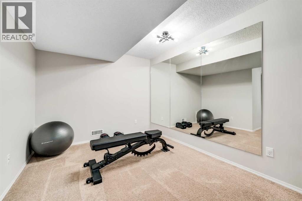 1 Cougarstone Villas Sw, Calgary, Alberta  T3H 4Z4 - Photo 26 - A2261244