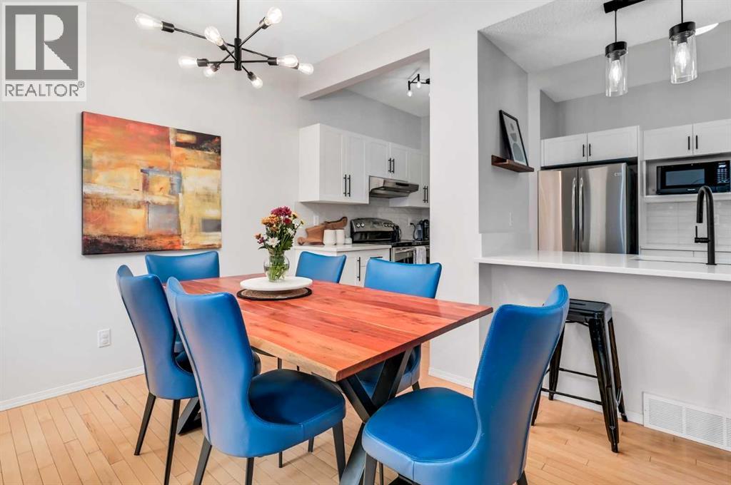 1 Cougarstone Villas Sw, Calgary, Alberta  T3H 4Z4 - Photo 6 - A2261244