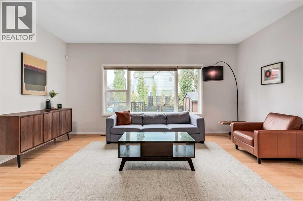 1 Cougarstone Villas Sw, Calgary, Alberta  T3H 4Z4 - Photo 14 - A2261244