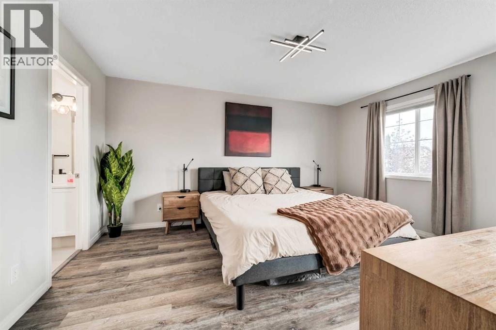 1 Cougarstone Villas Sw, Calgary, Alberta  T3H 4Z4 - Photo 17 - A2261244