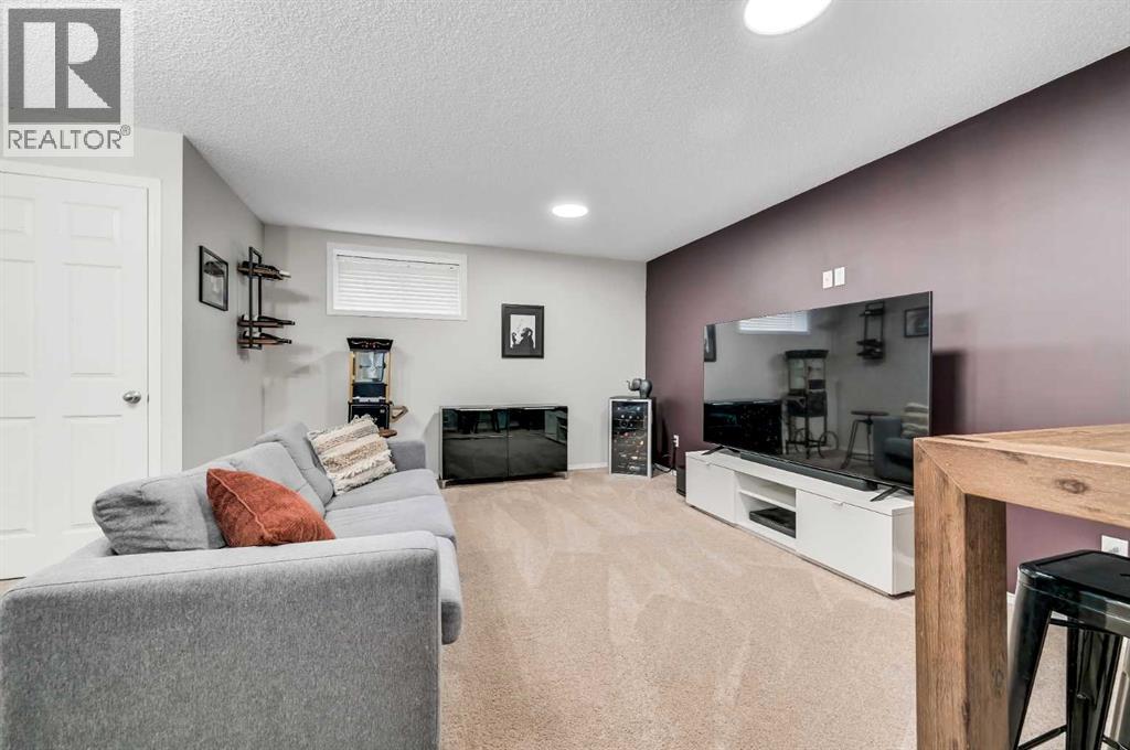 1 Cougarstone Villas Sw, Calgary, Alberta  T3H 4Z4 - Photo 25 - A2261244