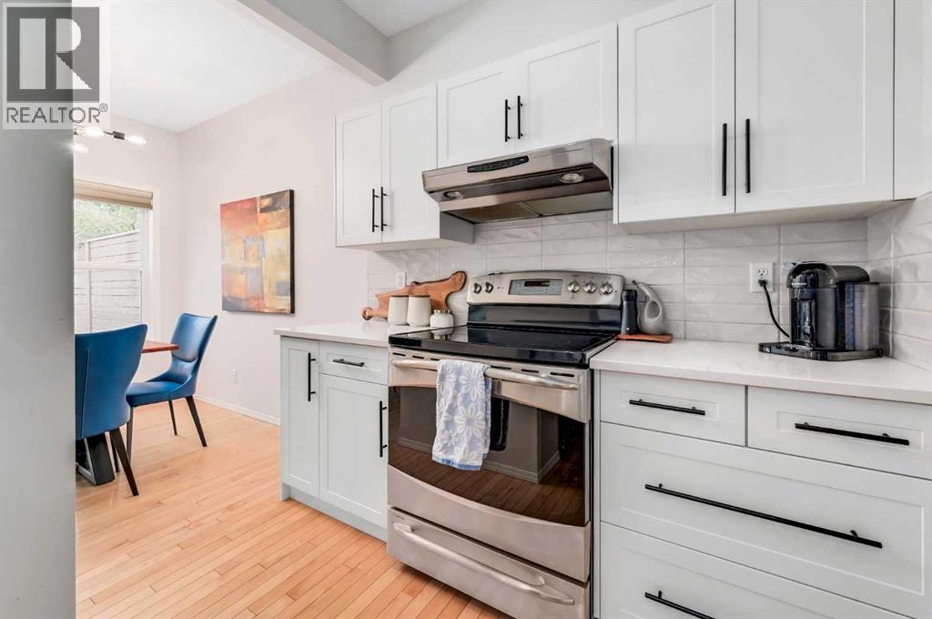 1 Cougarstone Villas Sw, Calgary, Alberta  T3H 4Z4 - Photo 8 - A2261244