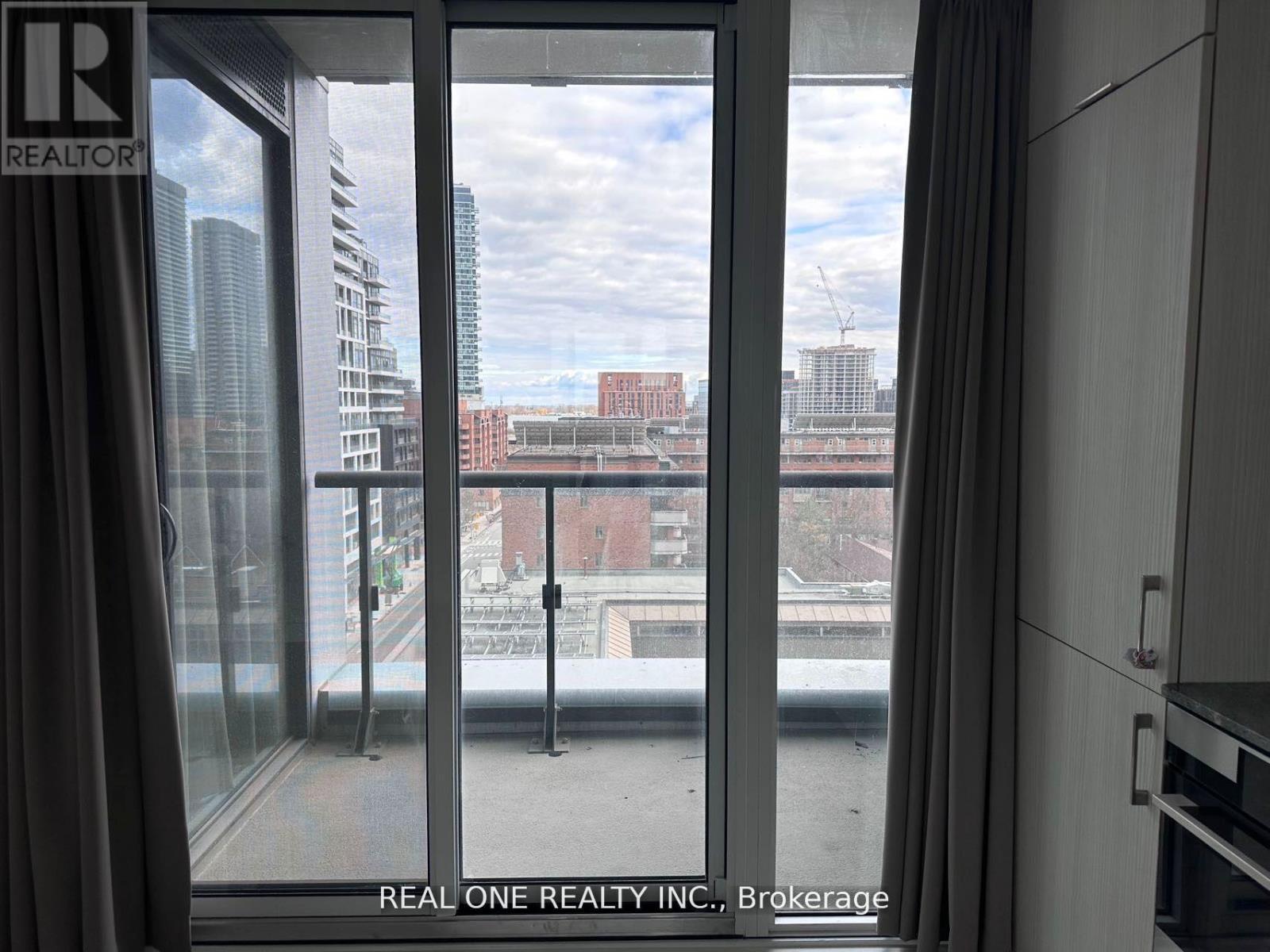 815 - 158 Front Street E, Toronto, Ontario  M5A 0K9 - Photo 4 - C12500084