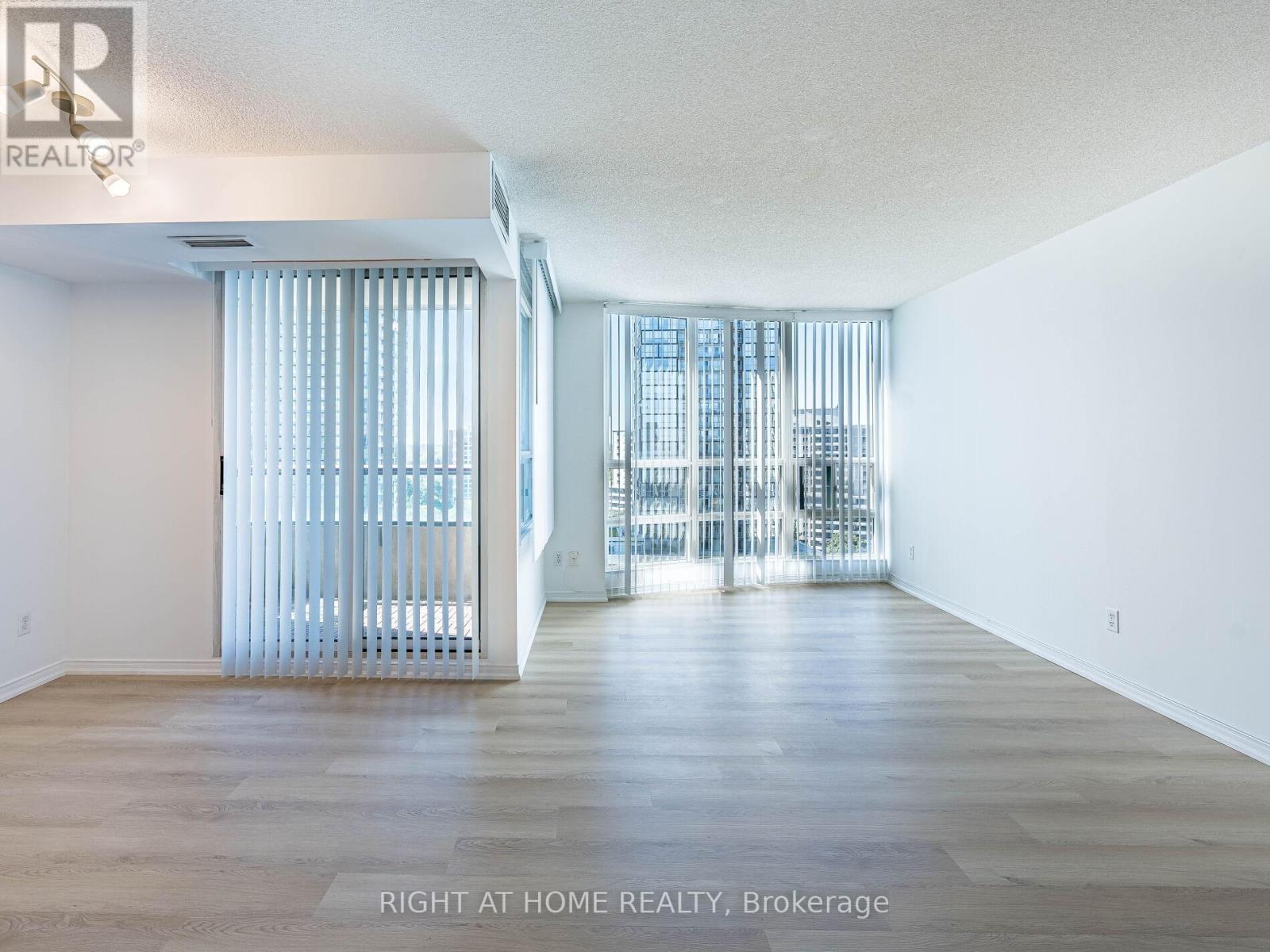 2001 - 238 Doris Avenue, Toronto, Ontario  M2N 6W1 - Photo 15 - C12500102