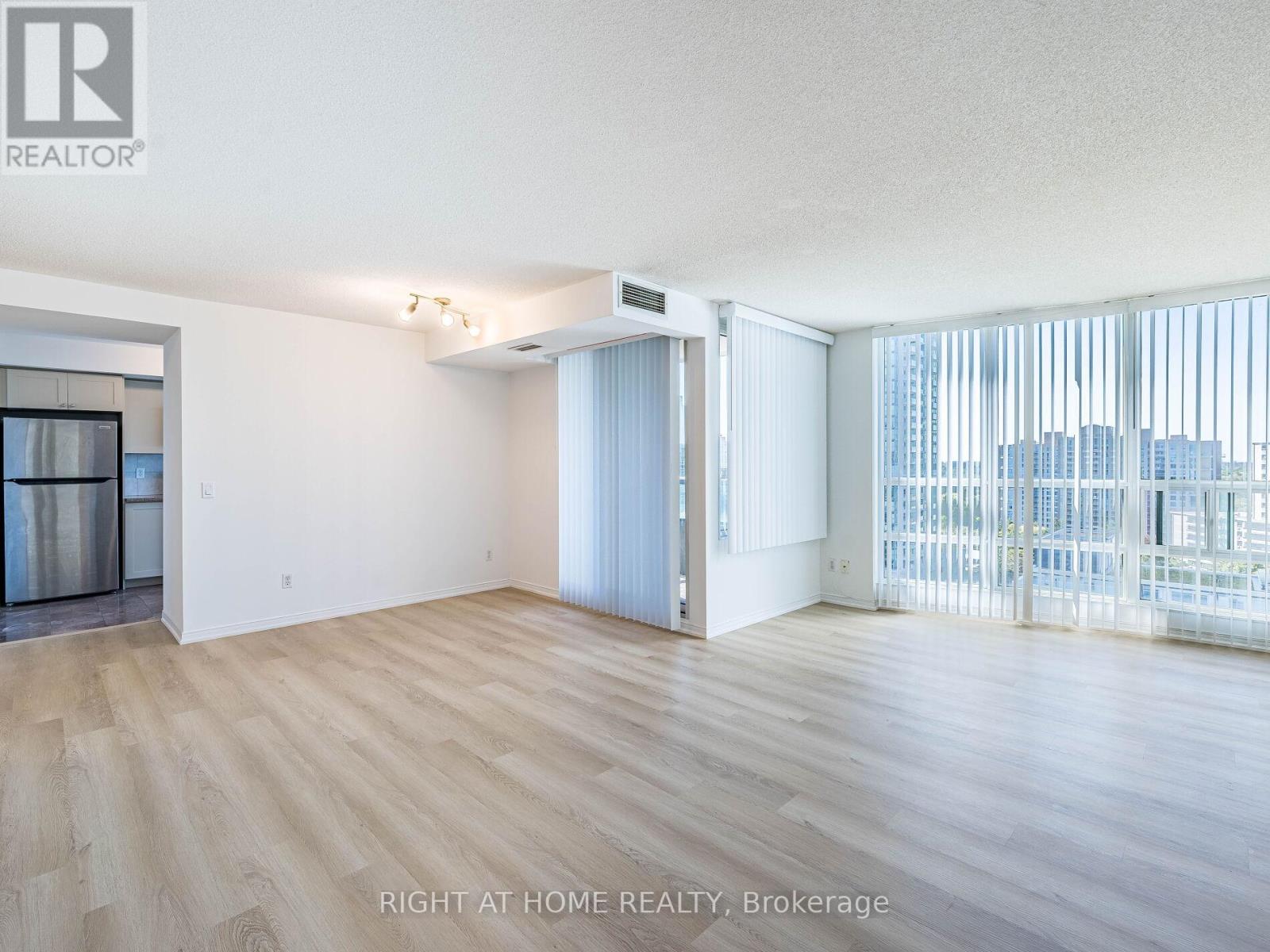 2001 - 238 Doris Avenue, Toronto, Ontario  M2N 6W1 - Photo 16 - C12500102