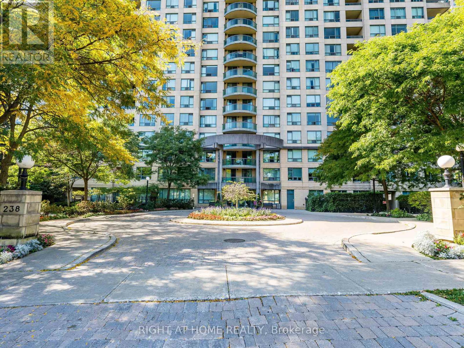 2001 - 238 Doris Avenue, Toronto, Ontario  M2N 6W1 - Photo 4 - C12500102