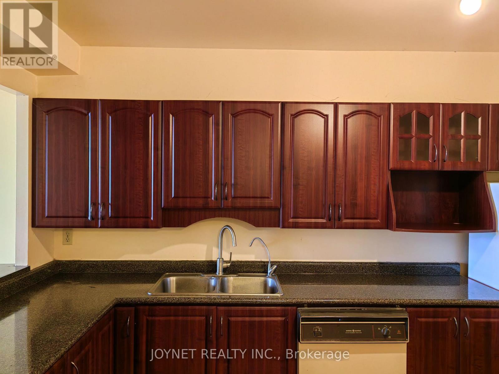 1040 - 25 Bamburgh Circle, Toronto, Ontario  M1W 3W2 - Photo 3 - E12500078