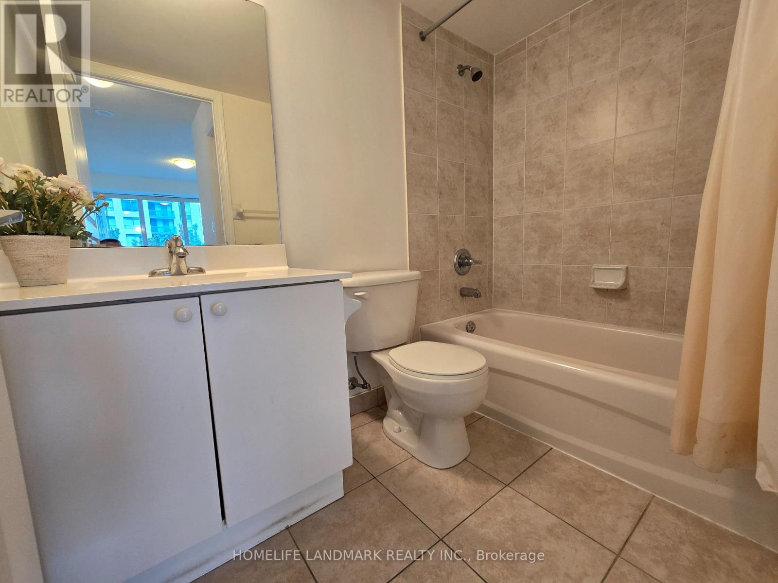 301 - 55 South Town Centre Boulevard, Markham, Ontario  L6G 0B1 - Photo 15 - N12430967